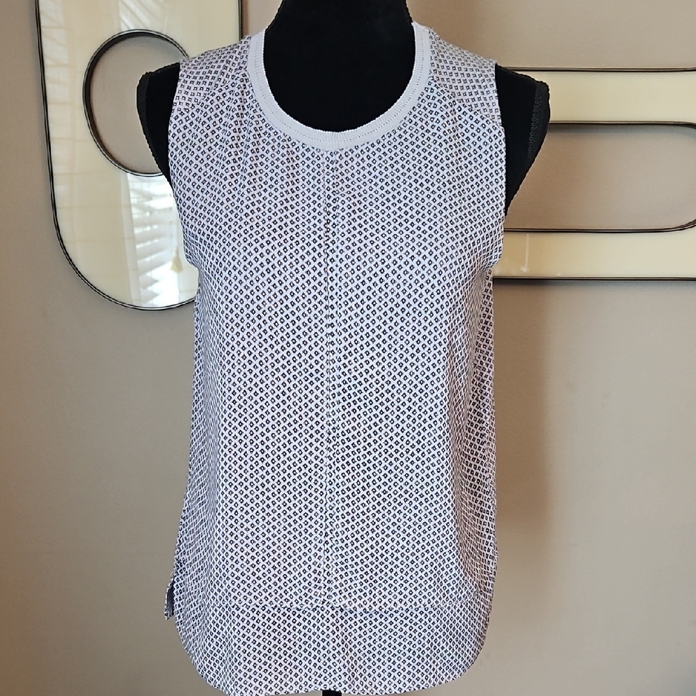 LOFT Sleeveless Lightweight Print Tank Top